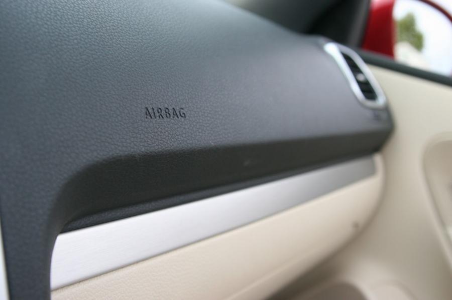  Volkswagen Eos 2007 года  (фото 20 из 41)